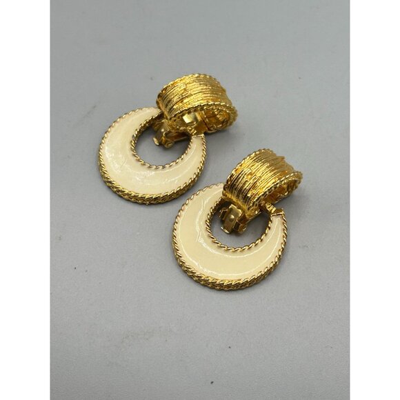Kenneth Lane Signed Door Knockers Clip On Gold & Cream Enamel Removable Dangles - Picture 6 of 12